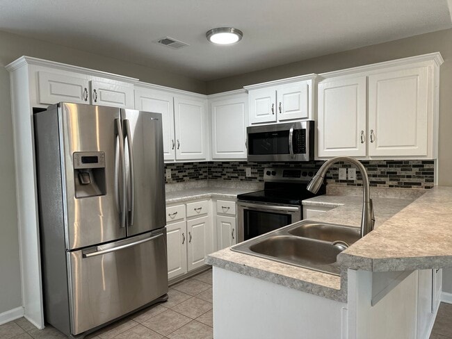 Photo - 3-Bedroom, 2-Bathroom Split floor plan Home for Rent in Austin, AR – Available April 2026