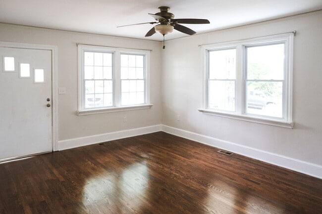 Photo - 2 bedroom, 1 bath Brick Bungalow in Prime Location!