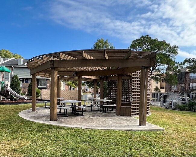 2218 Place Rebecca Ln