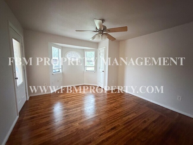 Photo - 108 Sunset Cir