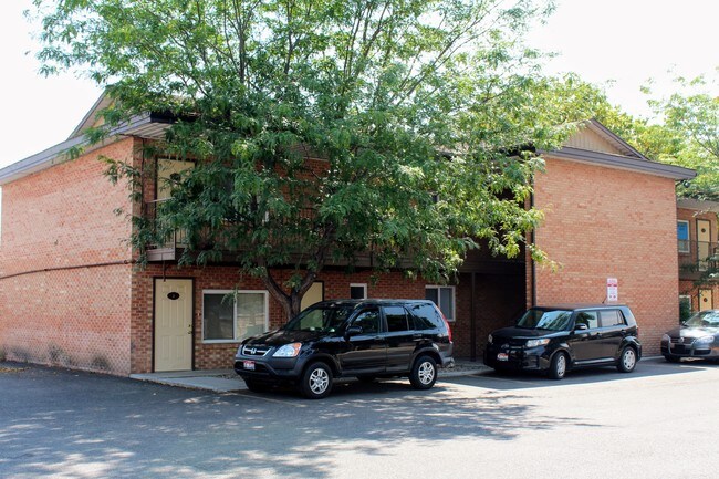 Photo - Willowbrook Apartments