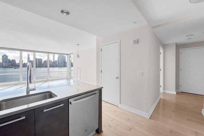 Photo - 2 2nd St Unit 1403