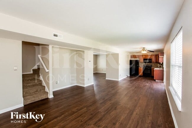 2814 Rothe Ln