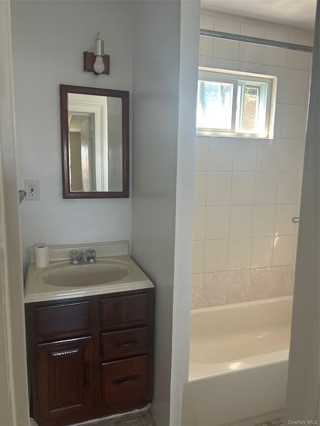155 Dartmouth St Unit 2