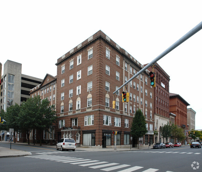 Building Photo - Burritt House