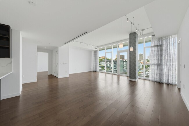 Photo - 800 Ave at Port Imperial Unit 1004