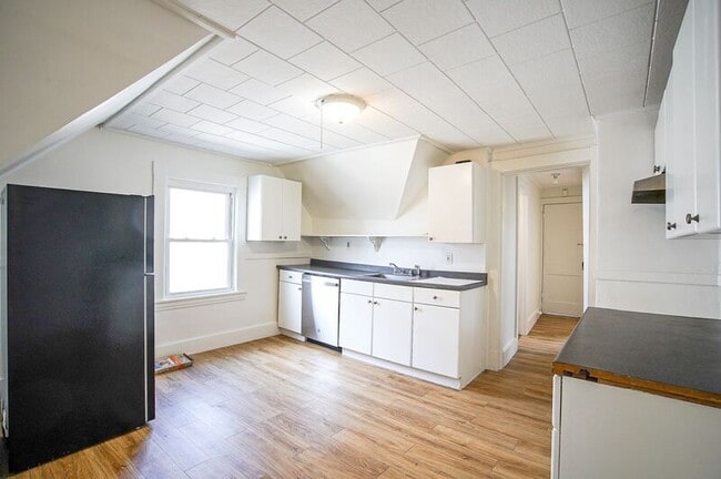 83-85 Wilmont St.