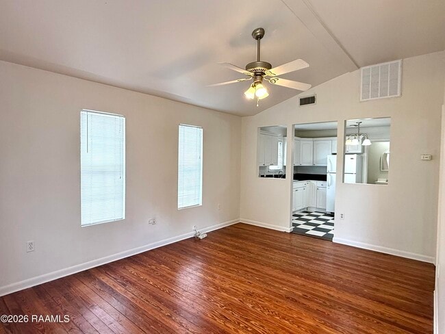 Photo - 305 General Mouton Ave