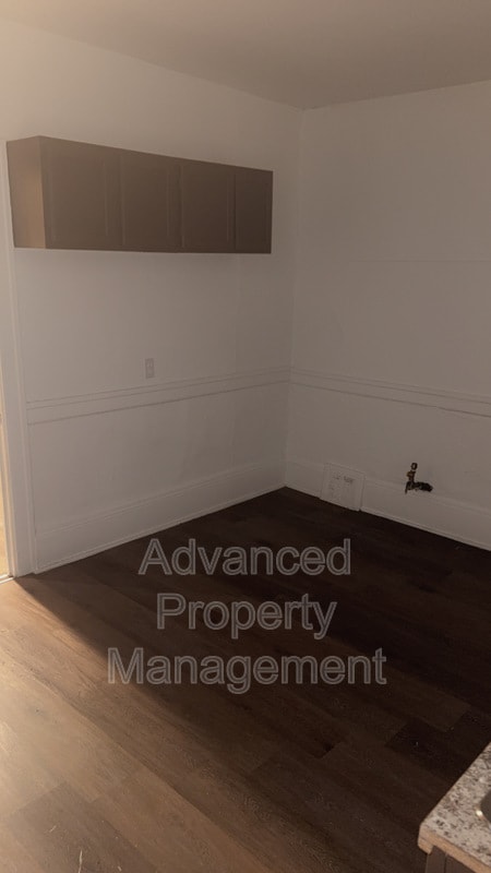 Photo - 934 W Chambers St