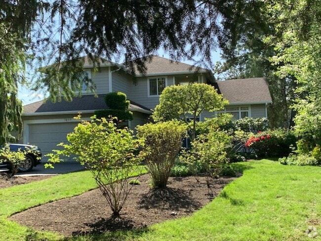 Building Photo - Lovely 3 Bedroom/2.5 Bath, Great Edmonds N... Rental