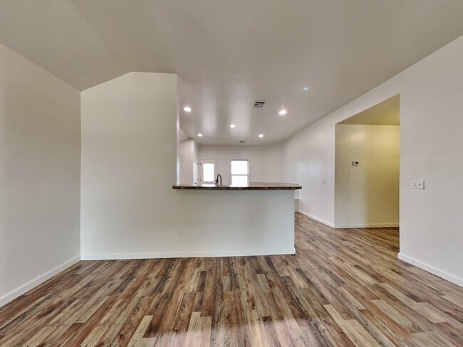 Photo - 2816 Sun Berry Way