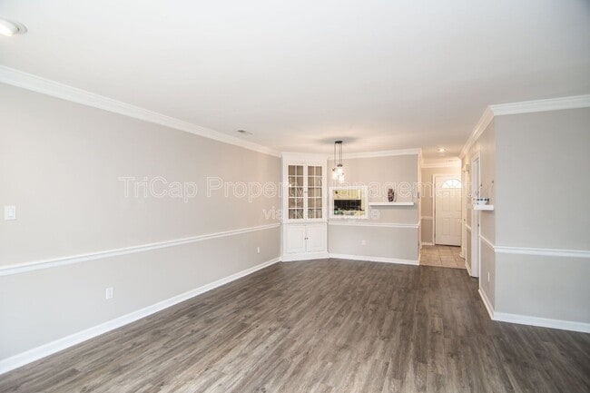 Photo - 1806 Township Cir