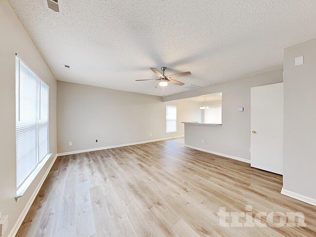 Photo - 5818 Greenway Vista Ln