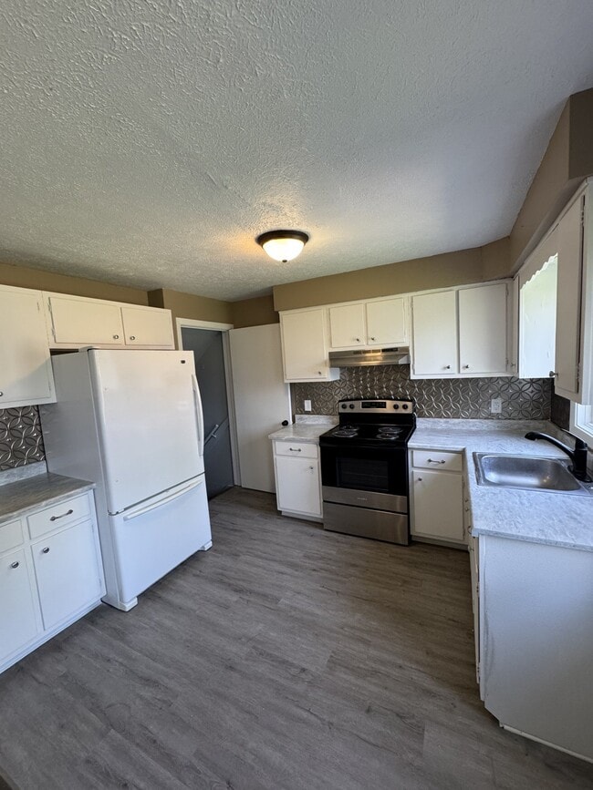 Photo - 3736 Woodford Ave NW Unit 3738
