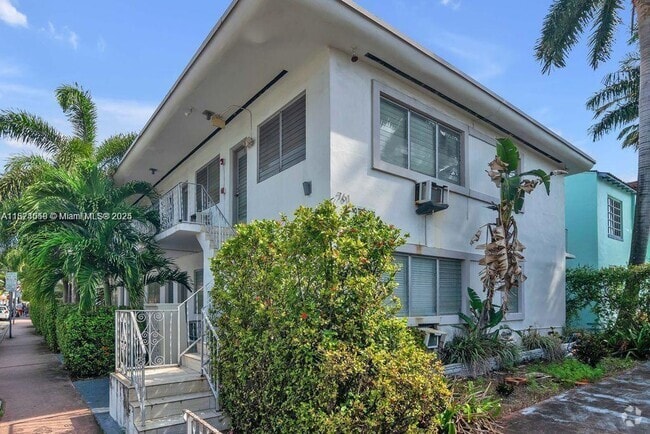 Building Photo - 761 Euclid Ave Unit 16 Rental