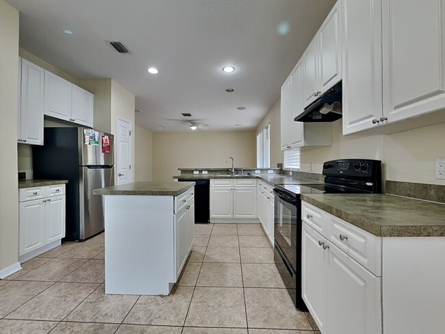 Photo - 5921 Cape Loop