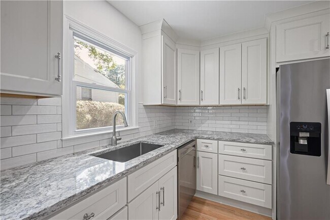 Photo - 1967 Sumter St NW