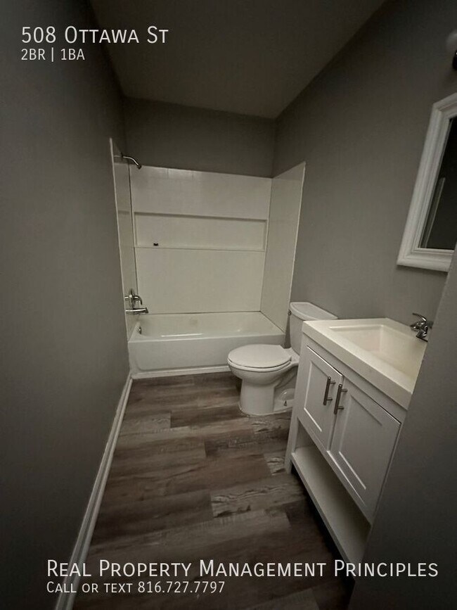 Photo - 508 Ottawa St