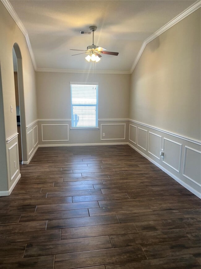 Photo - 2071 Midlane Drive