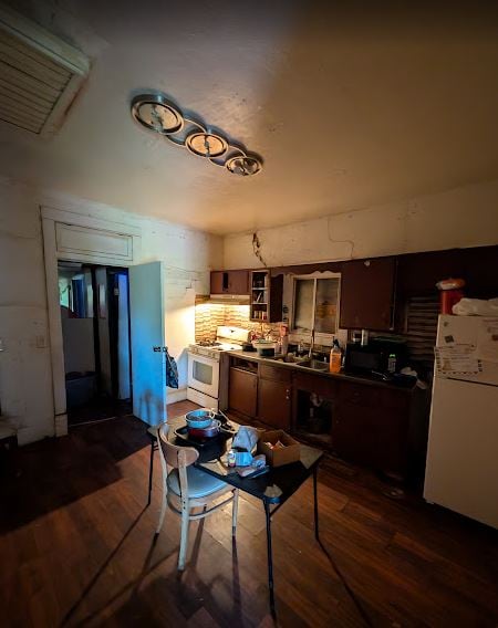 Photo - 2005 S Stanley St