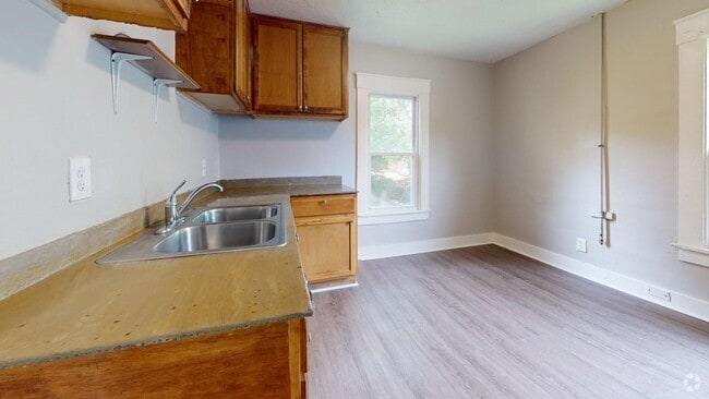 Building Photo - 748 Hazel St Unit 748 Hazel St - Up Rental