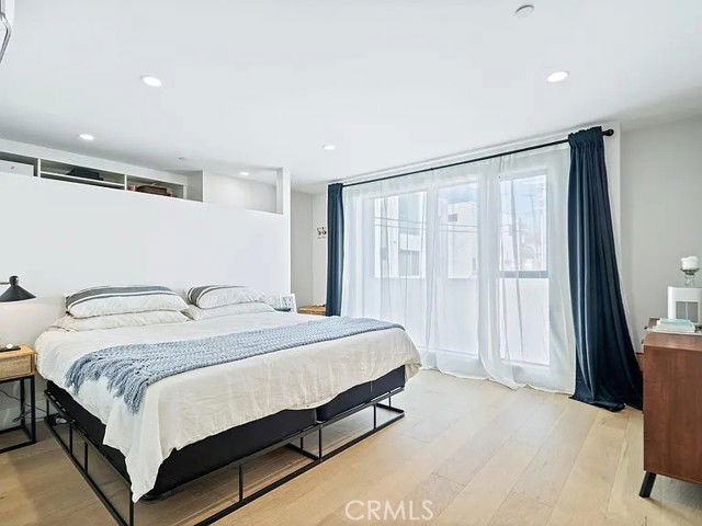 Photo - 811 1/2 North Detroit Street, Los Angeles, CA 90046 - 3 BR 3 BA house