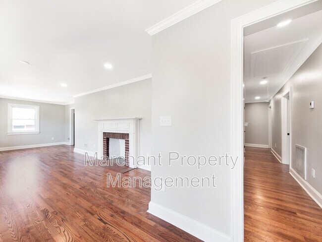 Photo - 103 Robin Hood Rd