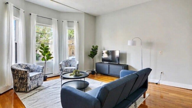 Building Photo - 15 North Beacon St Unit 803 Rental