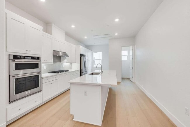 Photo - 202 Stone Pine Terrace