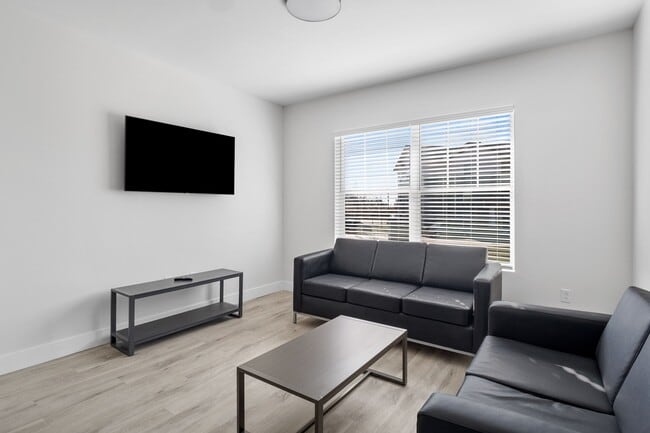Parc at 720