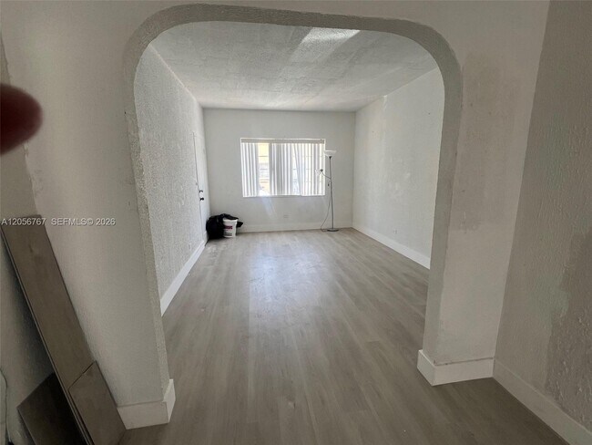 Photo - 1326 SW 6th St Unit 10