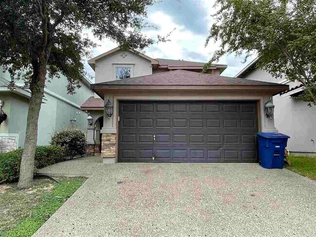 Building Photo - 9813 Sandhill Dr Unit 64