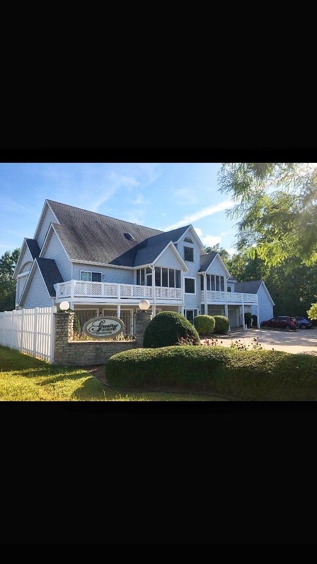 Condo front - 1350 S College Mall Rd Unit 1350