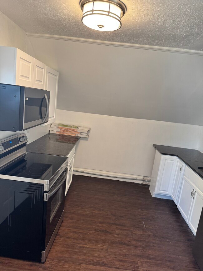 Photo - 211 Oxford St Unit 1st floor apt