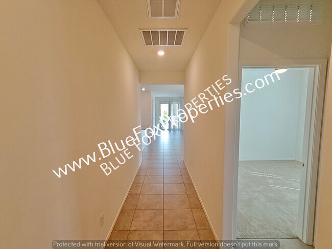 Photo - 7860 N Scholes Ave