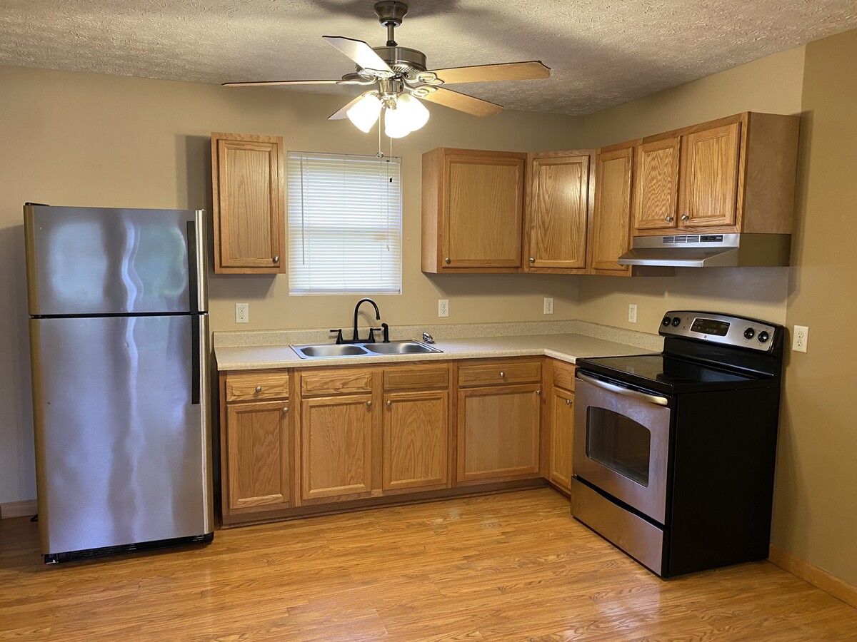 Photo - 104 S Pleasant St Unit 1