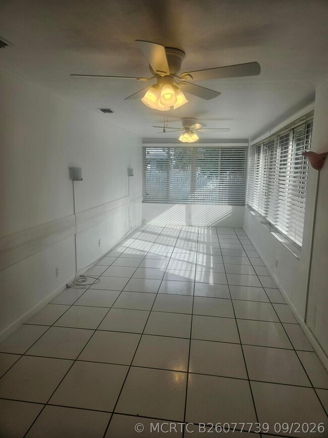 2141 SW 23rd Ave