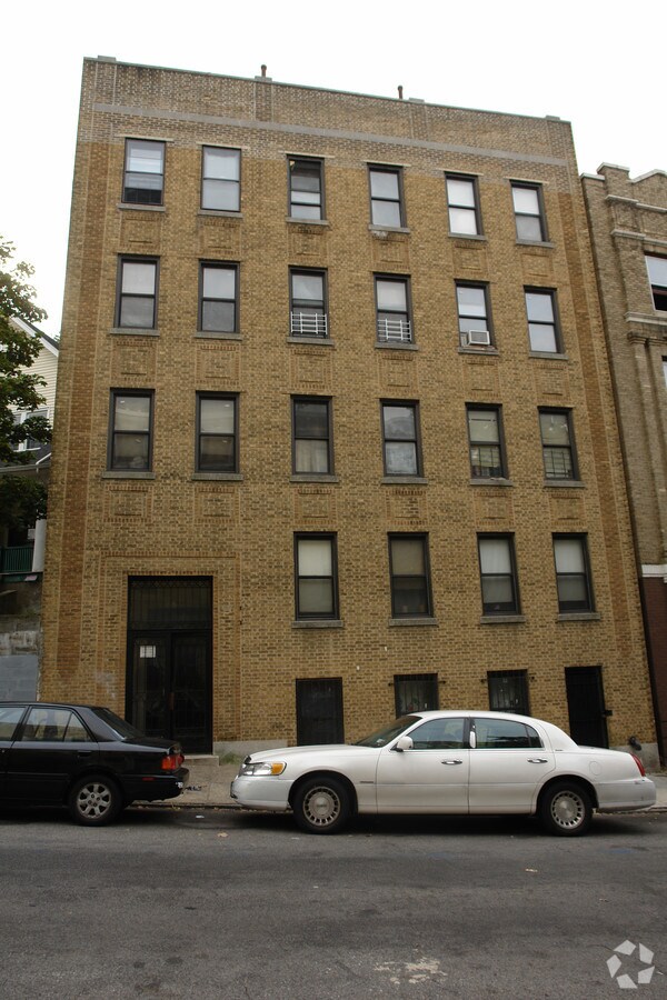 Photo - 78 St Andrews Pl Apartments