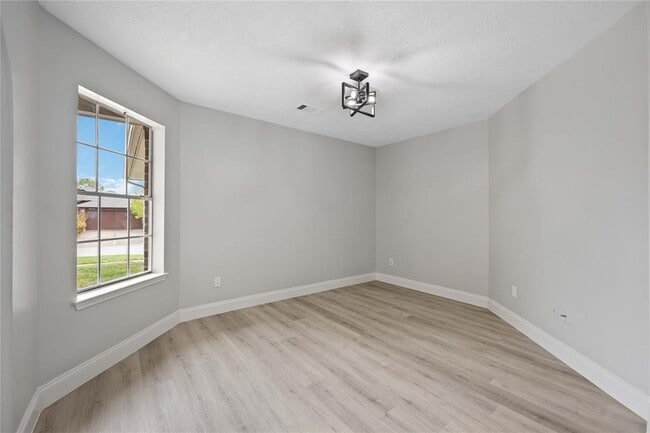 Photo - 6647 Amberfield Ln