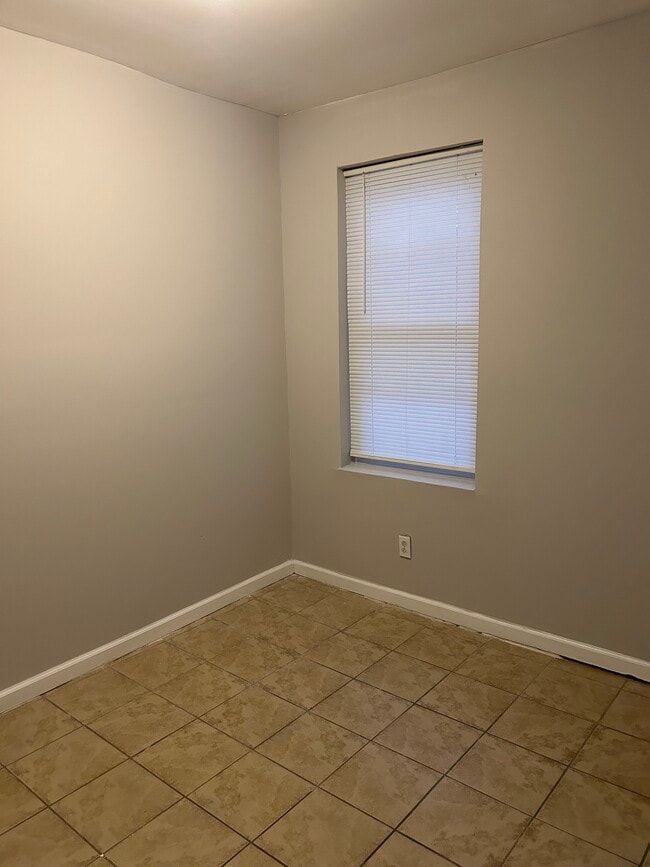 Bedroom - 4811 Darrah St Unit First floor