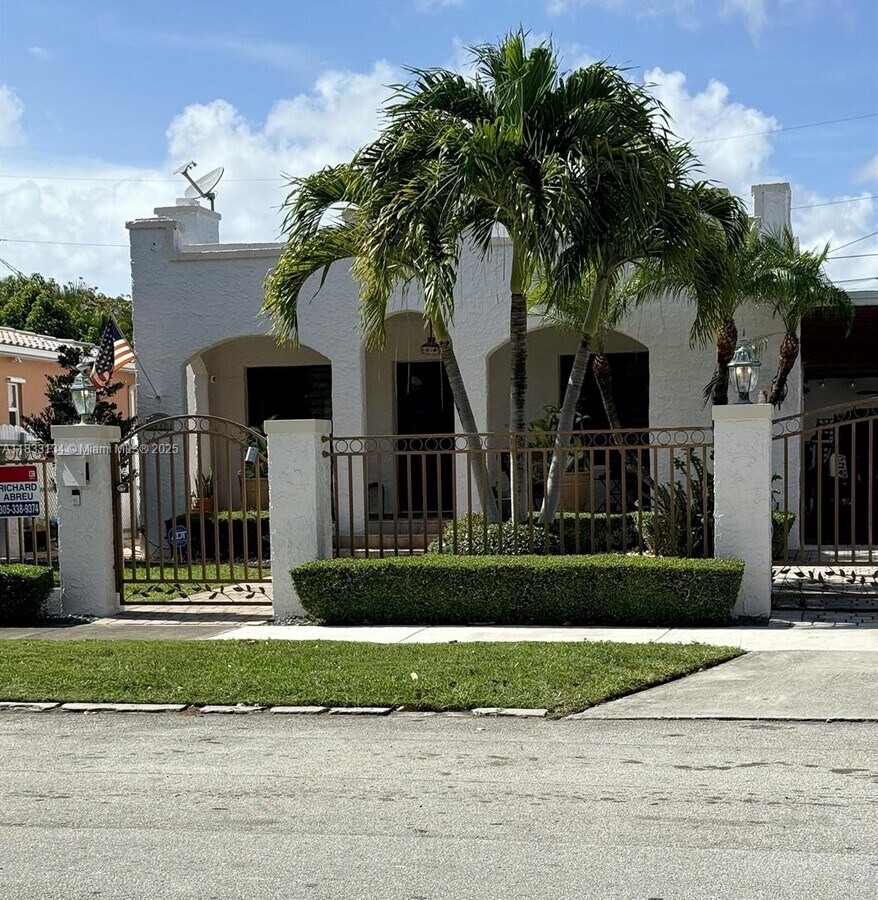 Photo - 2271 SW 25th St House