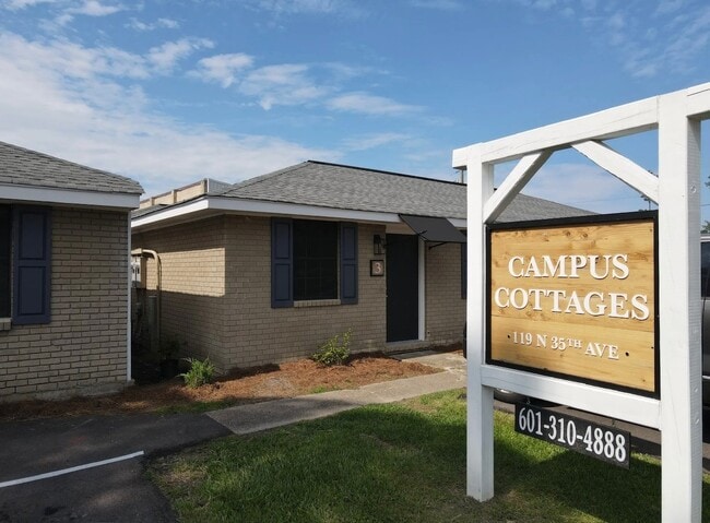 Photo - Campus Cottages