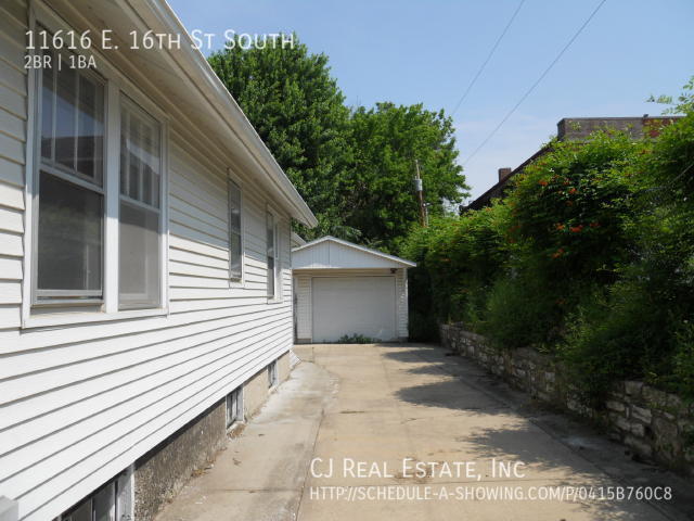 Photo - 11616 E 16th St