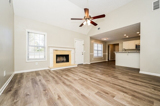 Photo - 100 Princeton Ct