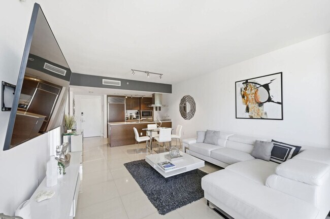 Photo - 485 Brickell Ave Unit ID1419540P