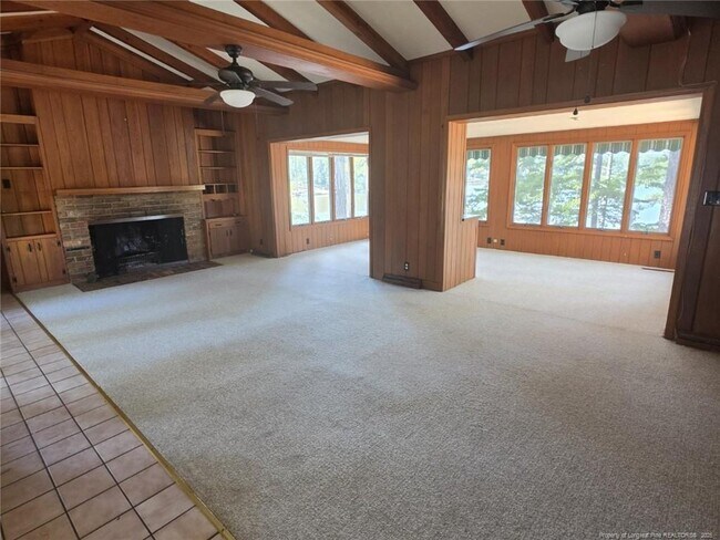 9 Dixie Dr