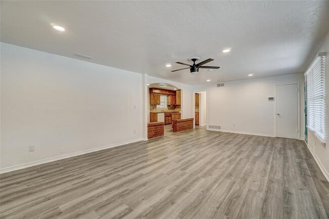 Photo - 817 Stahl Dr