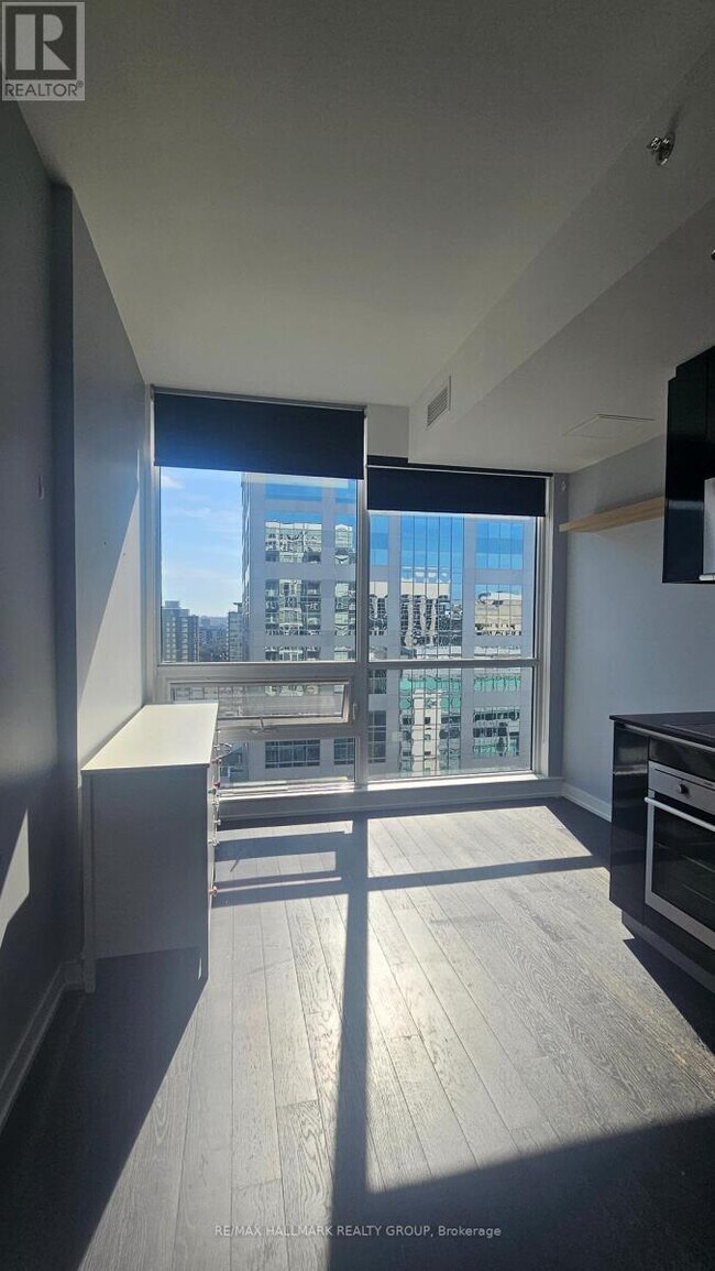 Photo - 199 Slater St.