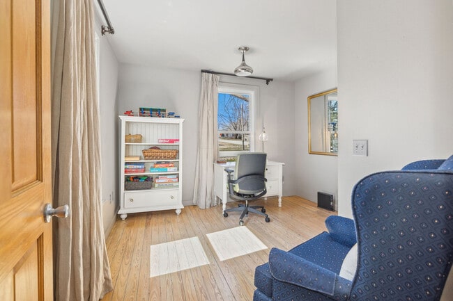 Photo - 401 SE C St Unit ID1221940P