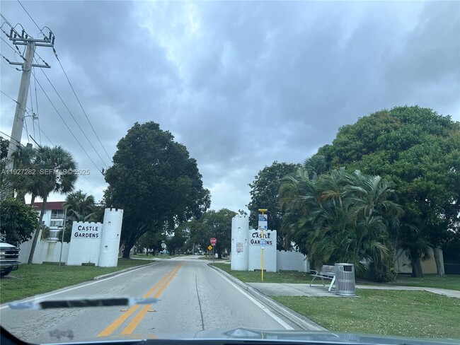 Photo - 4740 NW 21st St Unit 4P